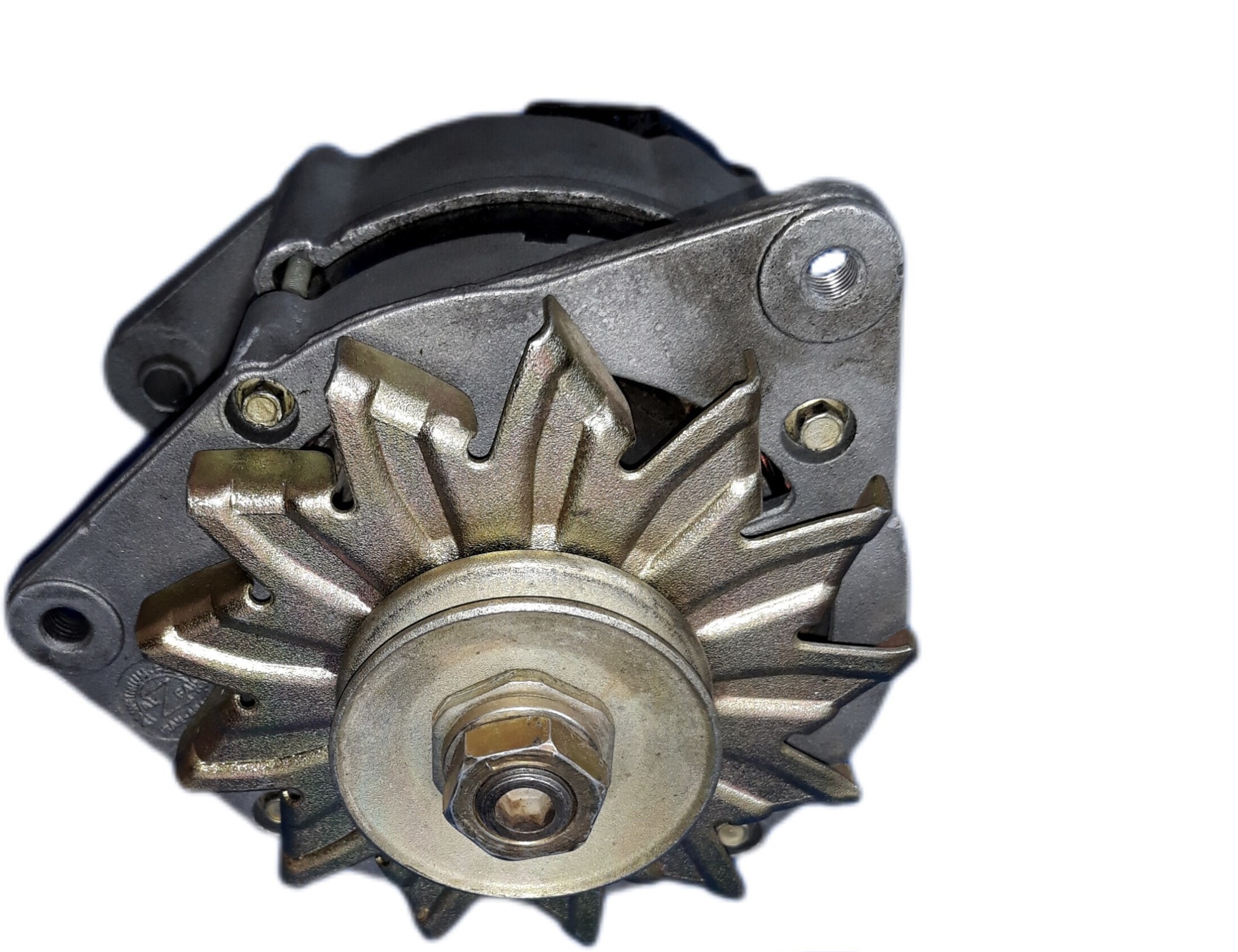 دینام پیکان کاربراتوری